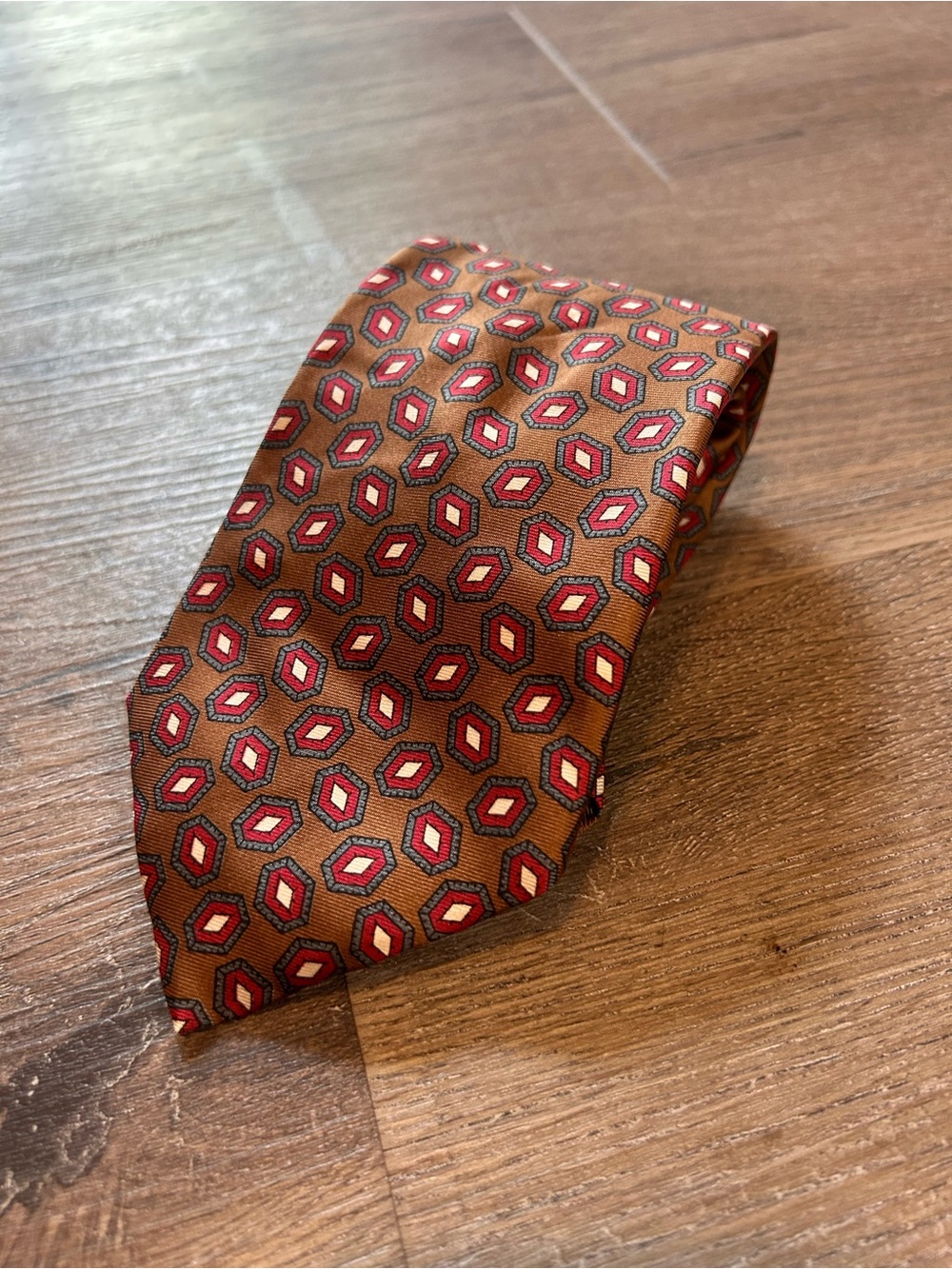 Classic Brown Geometric Men's Silk Tie - Red Accent